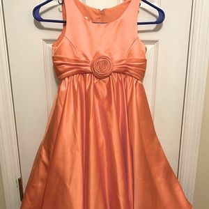 David’s Bridal child’s gown / flower girl size 8